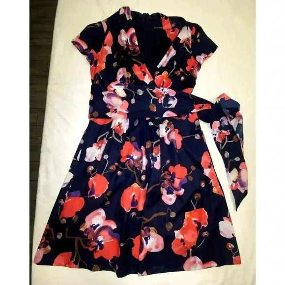 Ellen Tracy Blue Floral A Line Dress Lined Short Sleeve - Picture 3 of 11